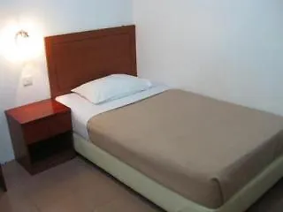 Rose Cottage Hotel Taman Daya Johor Bahru