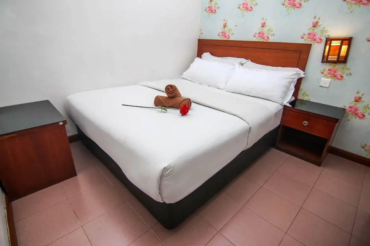 Rose Cottage Hotel Taman Daya Johor Bahru